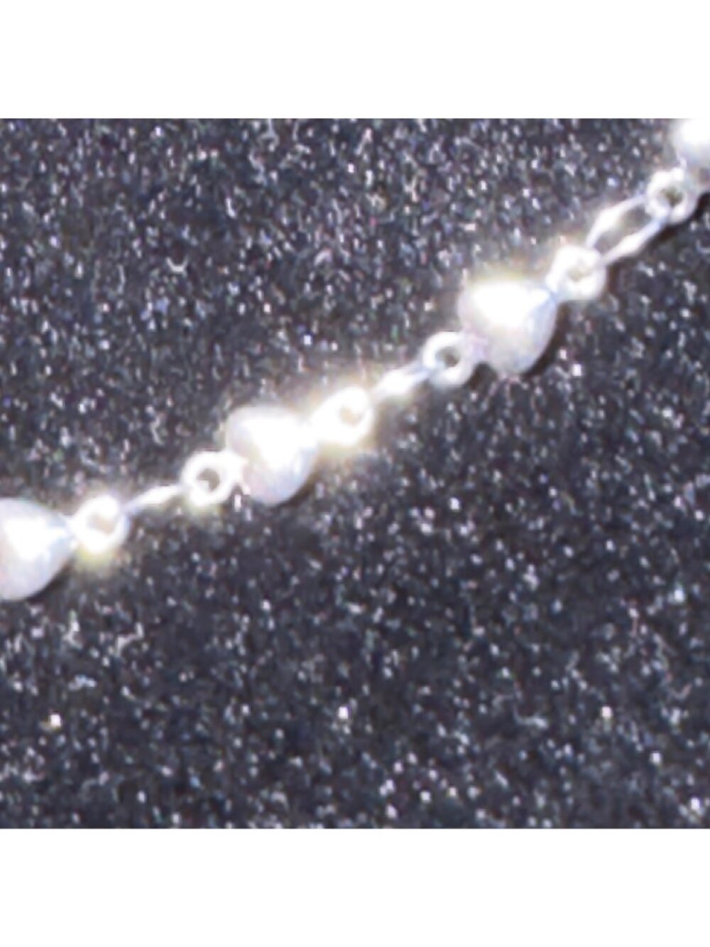 Silver-Tone Chain Necklace With Heart Detailing Women's 18 Inches - Picture 5 of 7